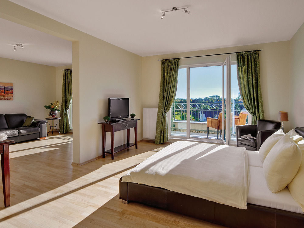 Hotel Villa Medici บาด ชึนบอร์น ภายนอก รูปภาพ